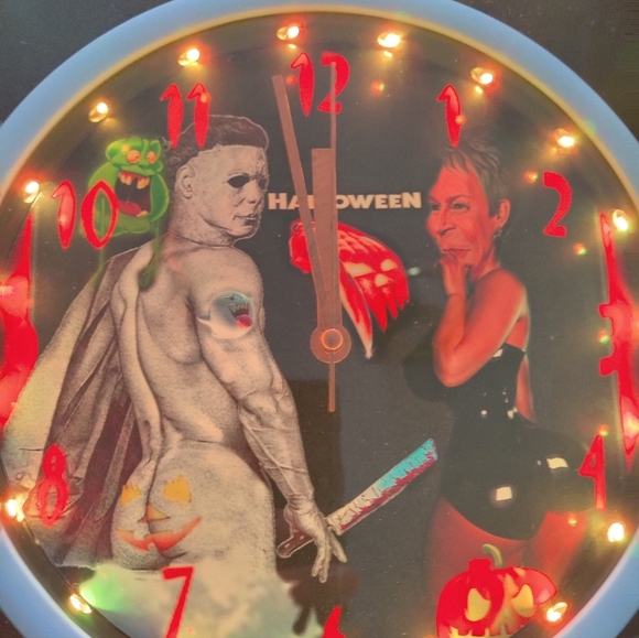 Michael Myers Halloween led clock - Picture 6 of 7